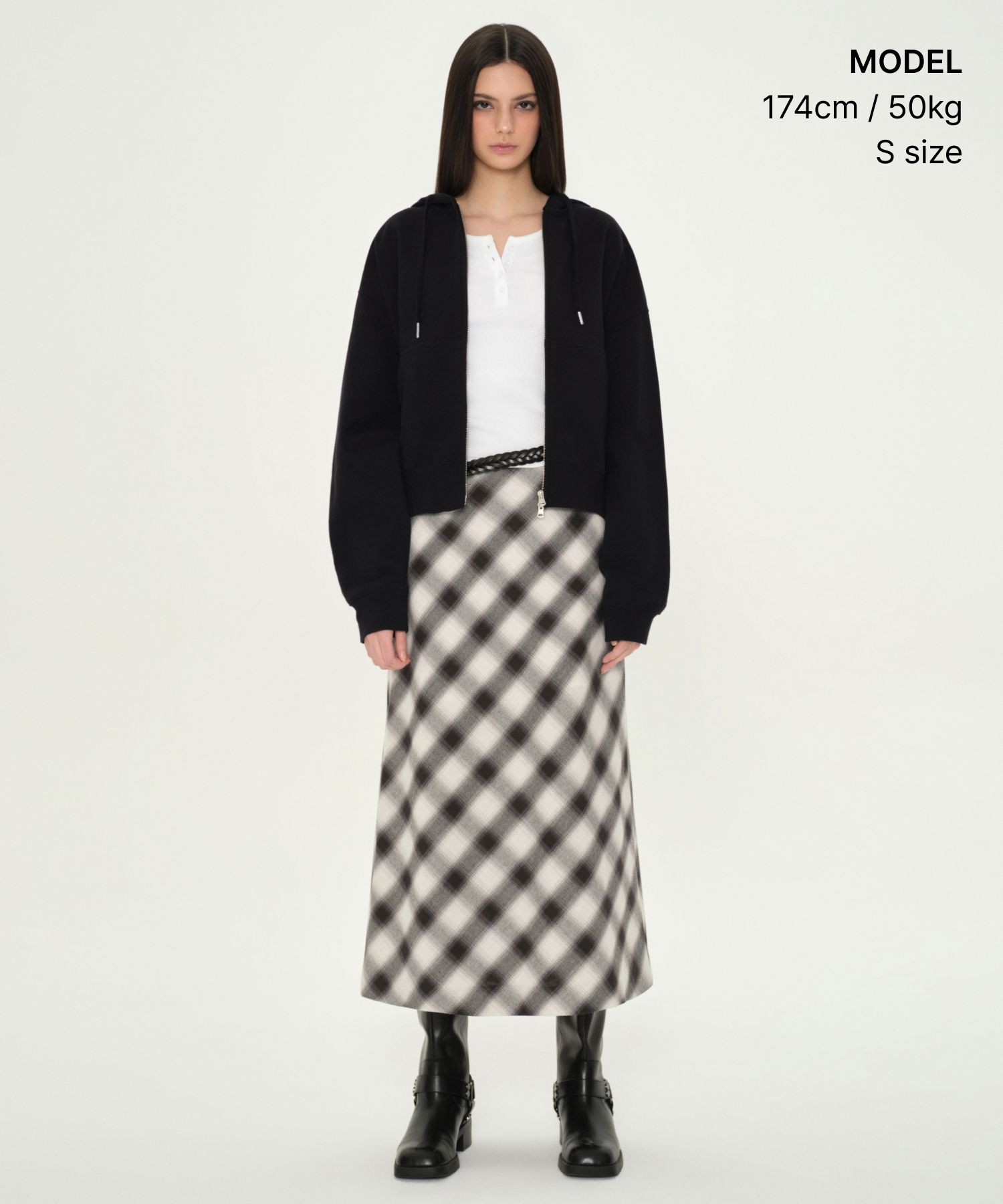 Women's Ombre Check Maxi Skirt [Black]